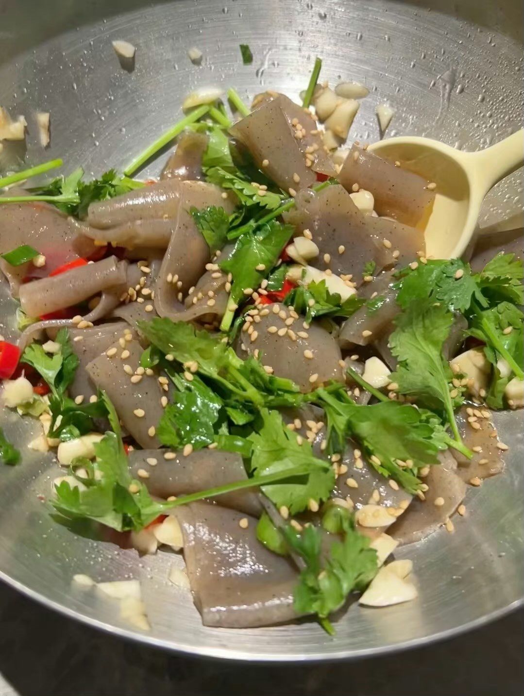 今日健康减脂餐:凉拌魔芋切片