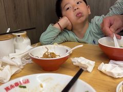 -陈永春干拌鱼汤·馄饨·小笼(富川瑞园店)