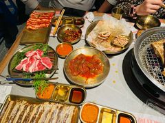 -草家酱蟹炭火烤肉店(珲春南路一店)