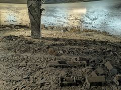 -唐山抗震纪念碑广场