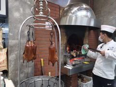 -鸿星花园酒家(银亿家园店)