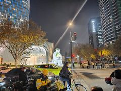 -上海尚嘉中心