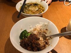 红藜麦卤肉饭-村外有星光小食铺(长嘉汇店)