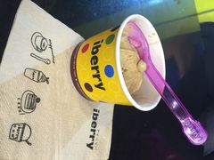 IBERRY-莓园冰淇淋店
