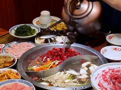 -沸炉重庆老火锅(军事博物馆店)