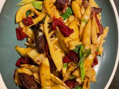 春笋马肉-丝路金桃·新疆菜(徐汇店)