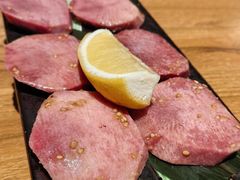 厚切牛舌-炼火烤肉店