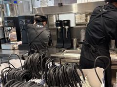 -霸王茶姬(上海静安大悦城店)