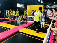 -嘿哟动霸CHUA·新潮玩运动娱乐中心·蹦床滑冰团建乐园