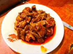 -爆炸头阿姨小四川正宗川味小吃(无任何分店)
