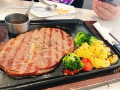-必胜客(WOW中央公园店)