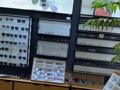 -MiRi明润眼镜·蔡司官方授权店(星光荟店)