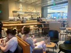 -星巴克臻选(上海合生汇1F店)