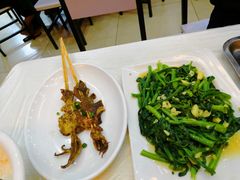 -覃记海鲜美食餐厅