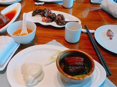 荷夹东坡肉-杭州西湖柳莺里酒店·闻莺厅