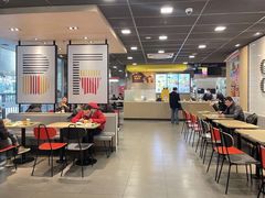 -麦当劳(轻轨曹杨路店)