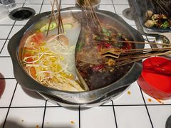 -鼎伙伙火锅串串·10年品牌传承(白象居总店)