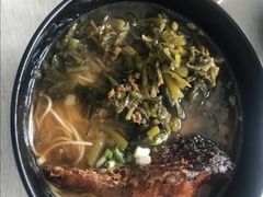 爆鱼-弄堂面馆(金运路店)