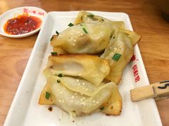 -小姜锅贴(凤凰街店)