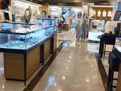 -燕莎友谊商城(亮马桥店)