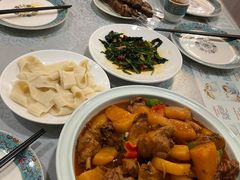 -汗腾格里·风味餐厅(新疆驻京办店)