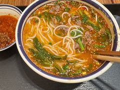 -云阿蛮云南生烫牛肉米线(奉贤路店)