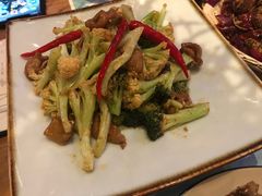 花菜-临界音乐酒馆·小龙虾·江湖菜(华熙LIVE·鱼洞店)