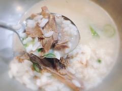 牛肉汤泡饭-神仙雪浓汤(弘大店)