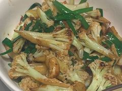 -绿草地·湘菜(酃湖师院店)