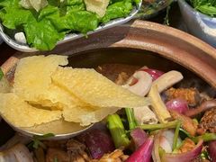 -胡须佬鸡煲四季火锅(海雅缤纷城店)