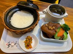 香焖猪脚饭-乾厨府(乌山西路金樽店)