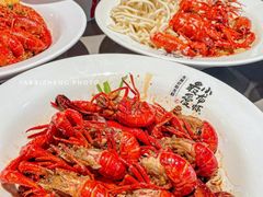 -龙巢盱眙龙虾·牛蛙·烧烤宵夜(八卦岭店)