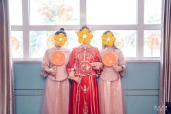 点击看大图 -GRACE KELLY婚纱与礼服(北京店)