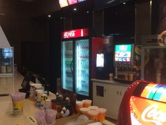 -完美世界影城(昆明翡翠湾店)