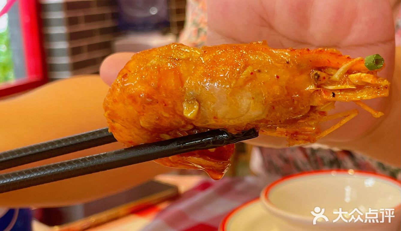 服了！长沙这家店的招牌咖喱罗氏虾怎么这么好 吃
