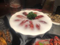 -沪小胖小龙虾(淮海中路旗舰店)