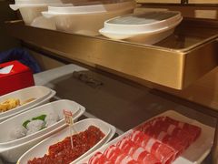 -海底捞火锅(曹安公路店)