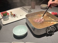 -左庭右院鲜牛肉火锅黑金店(陆家嘴中心店)