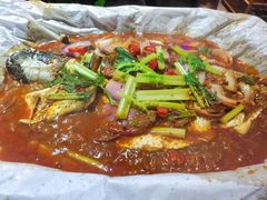 草鱼-卢渔翁纸包·脆皮烤活鱼(麓谷小镇店)
