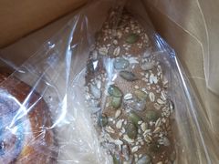 粗粮面包-西点坊(浦东香格里拉店)