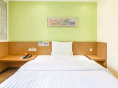 -7天酒店(上海江宁路地铁站玉佛寺店)