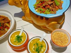 -阿瓦山寨·湘菜现炒·剁椒鱼头王(咸阳总店)