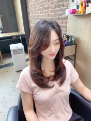 -韩国李知恩形象设计