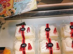 -85度C(生甜甜圈研究工坊·上海局门店)
