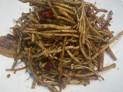 -黄泥岗·地道湖北菜(奥特莱斯店)