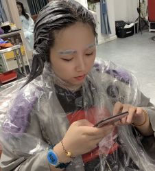 -泽璞堂美发沙龙