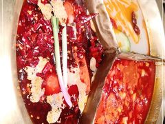 -周师兄大刀腰片火锅(洪崖洞旗舰店)
