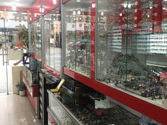 -朱师傅眼镜·蔡司·依视路·尼康(市先进店)