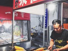 自助取餐区-小魏哥果仁烤面筋