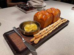 -艺奢书廊餐厅Luxury Art Cafe&Restaurant(阳光城环球金融中心店)